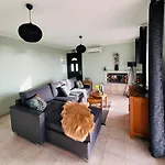 Aniley Villa